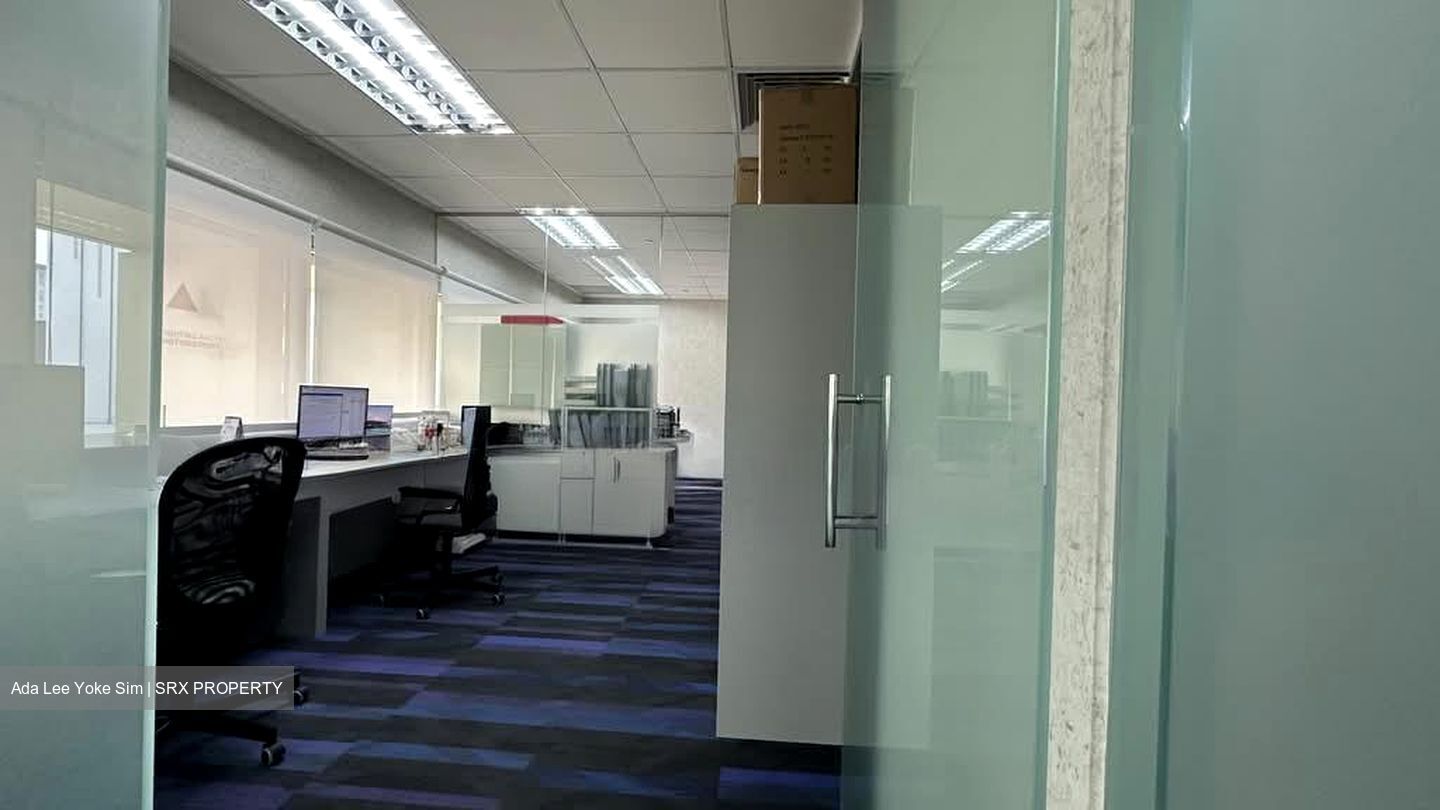 111 Somerset (D9), Office #567443421
